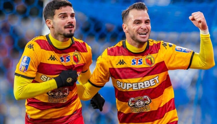 Jagiellonia – Raków: Typy, kursy, analiza hitu Ekstraklasy. Duma Podlasia nie zwalnia, Raków w opałach?