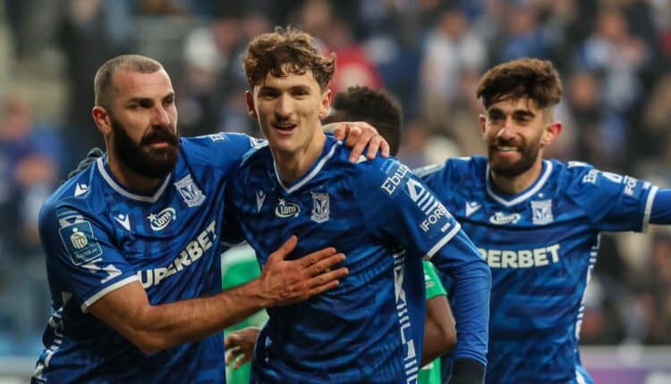 Wisła Płock – Lech Poznań: typy, kursy, transmisja. Gdzie oglądać? (30.11.2025)