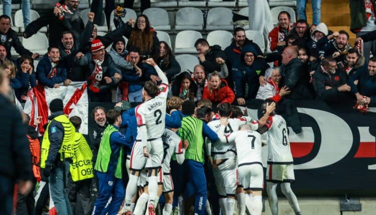 Potężny skandal po meczu Rayo – Lech! Wybuchła awantura, trener uciekł ze stadionu