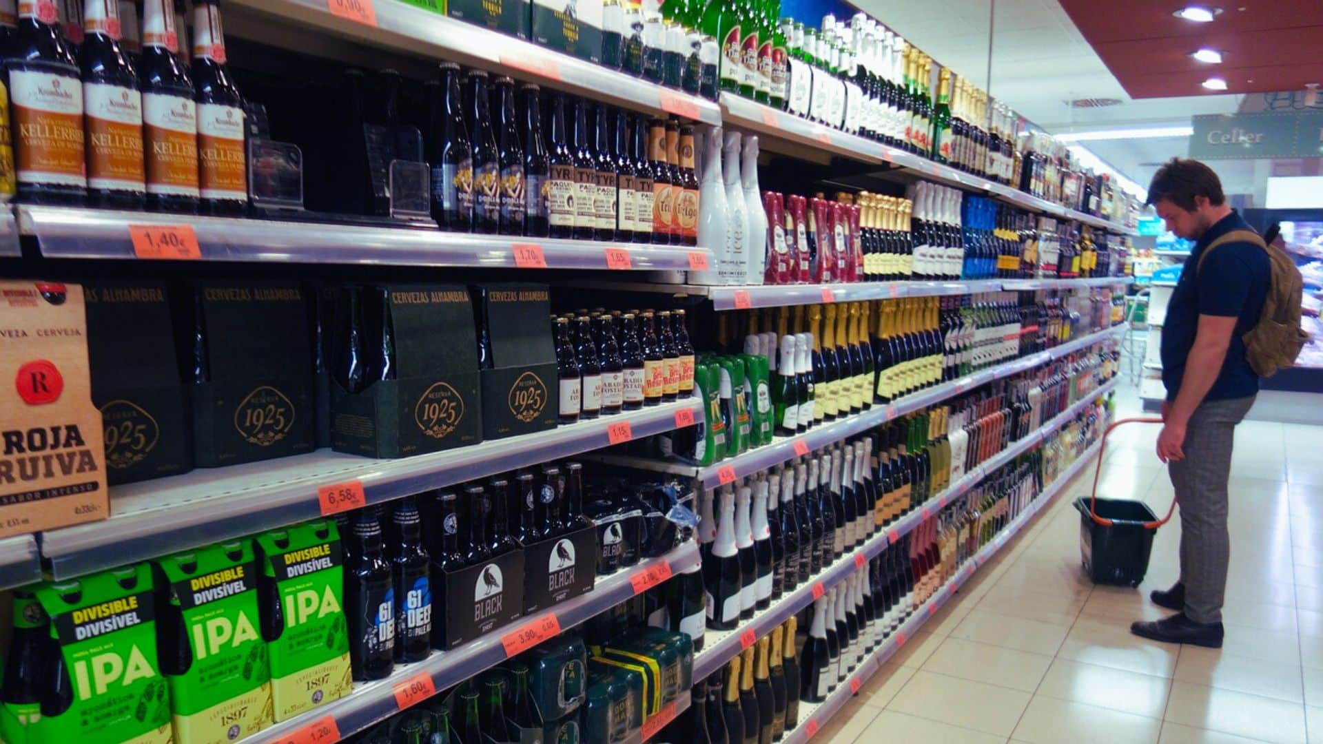 Energetyki i „zerówki” podrożeją. Rząd szuka oszczędności. Ile więcej zapłacimy?