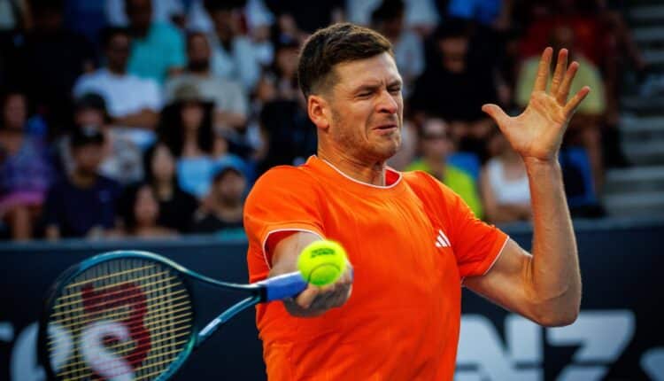 Koszmar Hurkacza w Melbourne. Niewykorzystane szanse i brutalne pożegnanie z Australian Open