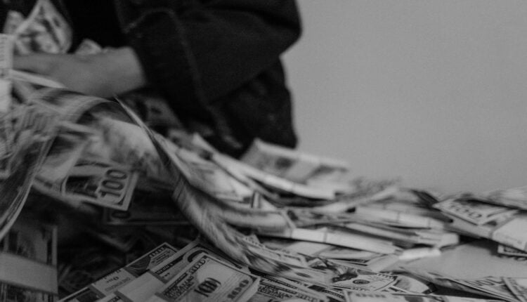 Napad stulecia w Niemczech: złodzieje okradli bank na 30 mln EUR. Trwa pościg. Tysiące klientów bez zwrotu?