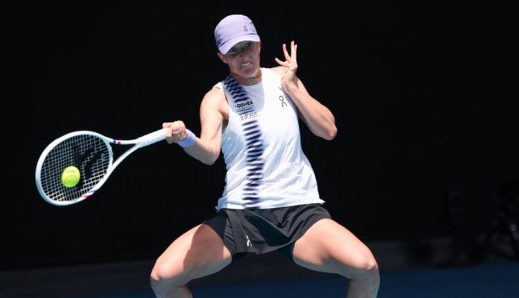 Świątek wciąż tuż za tronem. Nowe rankingi WTA i ATP po Australian Open przetasowały czołówkę