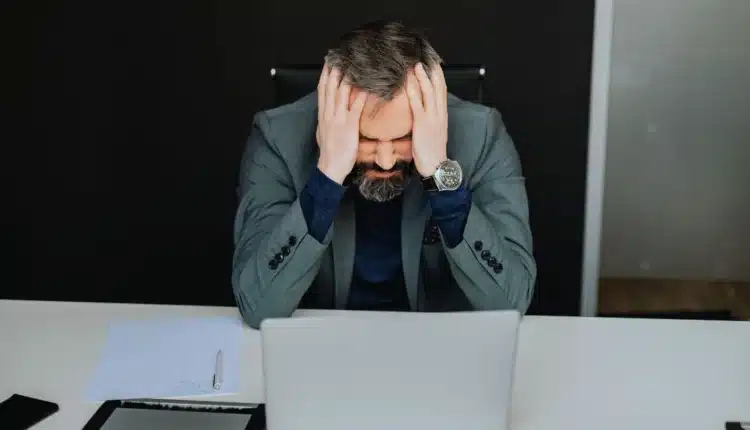 Wiele osób wybiera ten sposób, by pomnożyć oszczędności. Niestety aż 72% notuje straty