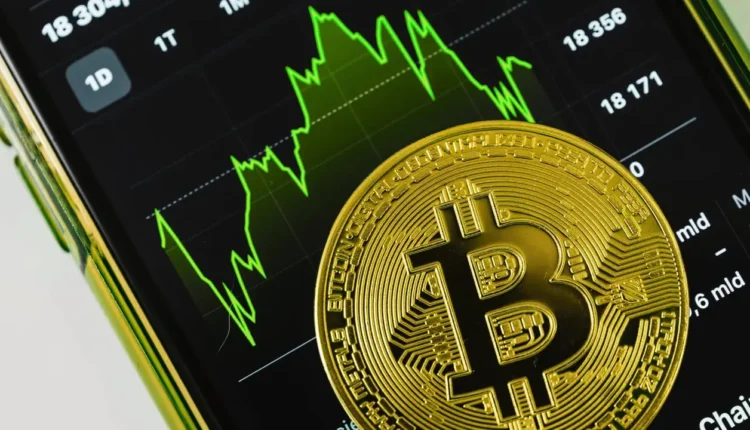 Ostatni raz Bitcoin wysłał taki sygnał pół roku temu. Cena BTC gotowa na silne odbicie?