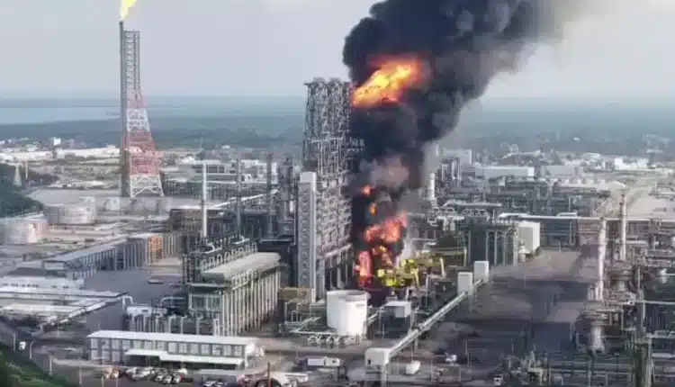 „Suwerenność energetyczna” w ogniu: pożar w gigantycznej rafinerii – już drugi raz w ciągu miesiąca