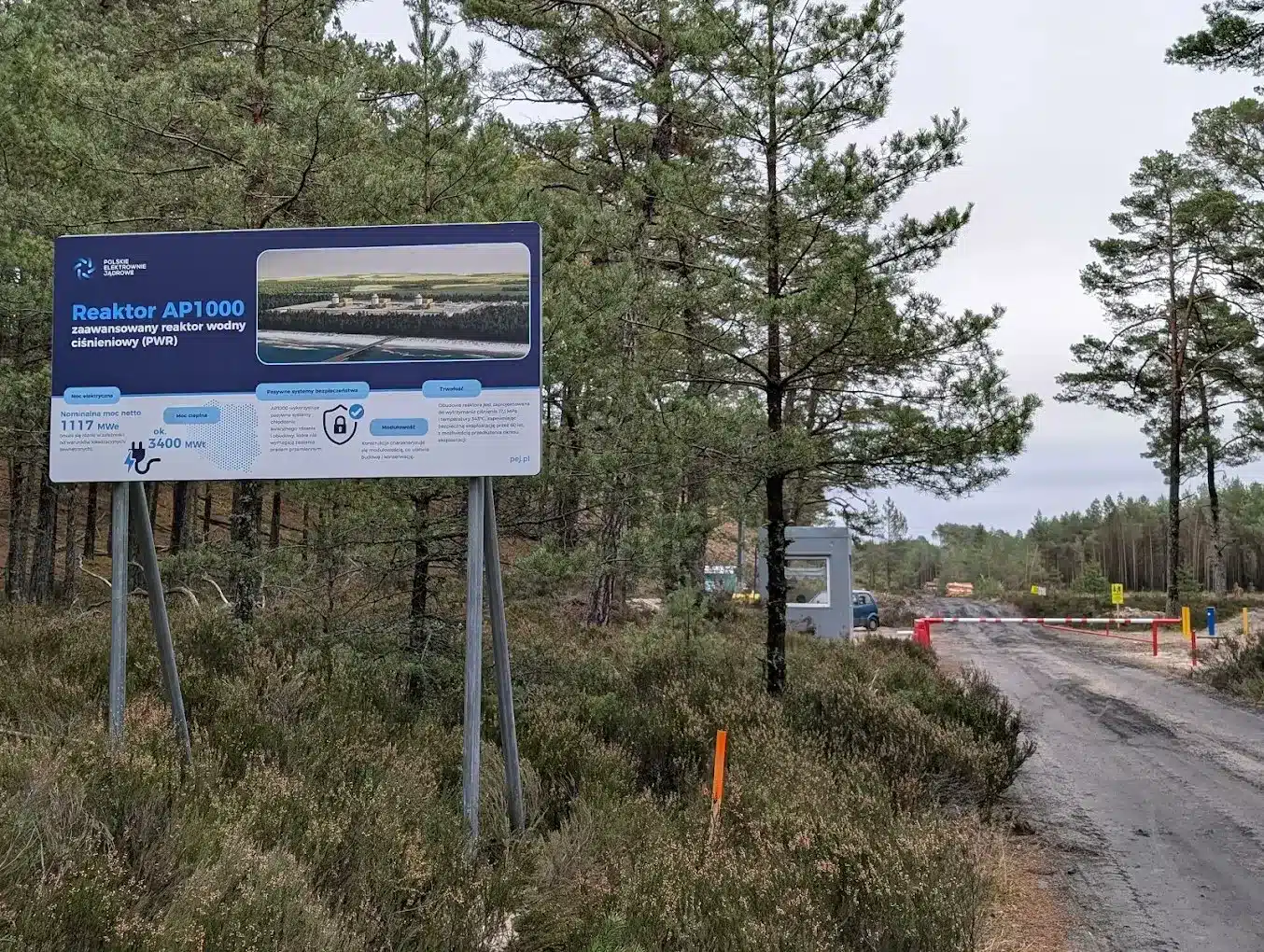 Spalono maszyny na terenie powstającej elektrowni jądrowej na Pomorzu. Czy to sabotaż?