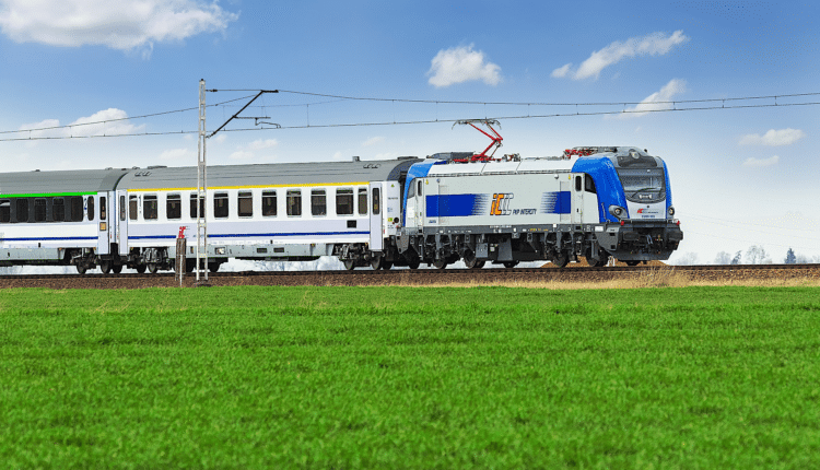 Program Lojalnościowy PKP Intercity ruszy już za tydzień – pasażerowie będą mogli wymienić punkty na darmowe bilety