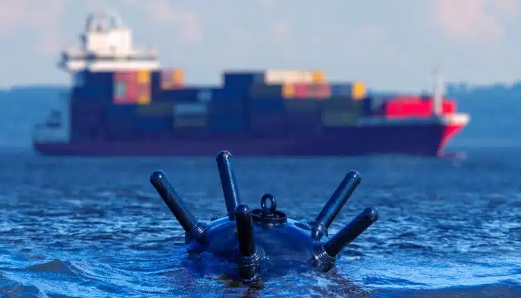 Flota USA rozminuje cieśninę Ormuz – twierdzi Trump. Przysługa dla krajów świata, które „nie mają odwagi”