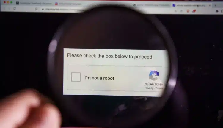 Włącz Google Play i pozwól kraść swoje dane, albo cię zablokujemy: reCAPTCHA oznacza użytkowników jako „podejrzanych”
