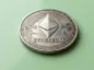 Ethereum na zielonym tle