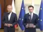 Donald Tusk i Andrzej Domański w trakcie konferencji.