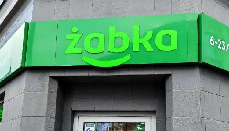 Duża awaria w Żabce. Kasy naliczały przypadkowe rabaty, część sklepów zamknięto