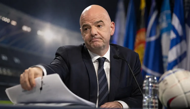 FIFA skapitulowała po groźbie bojkotu. Plan za miliardy wylądował w koszu