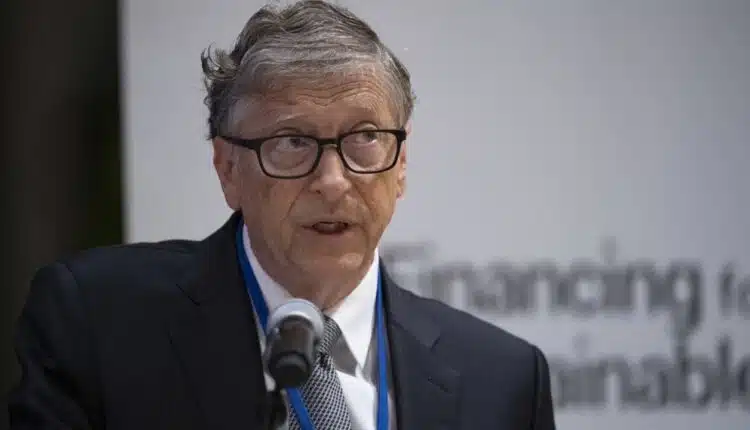 Bill Gates domaga się regulacji. AI „zabije miliard osób”.