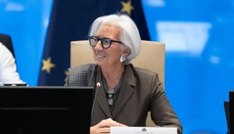 Christine Lagarde zablokowała dostęp do rynku giełdzie kryptowalut. Czy to tak są rozdawane licencję MiCA?