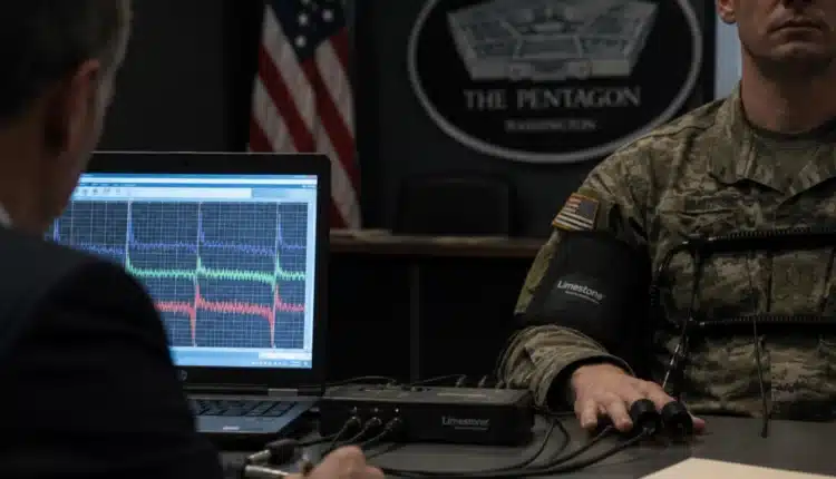 Pentagon szuka kreta. 50 wojskowych trafiło na wariograf po wycieku tajnych danych