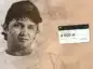 Ołówkowy szkic postaci Rafała Zaorskiego, obok niego karta płatnicza zasilona kwotą 8000 złotych.