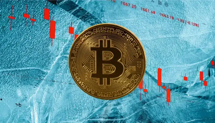 Bitcoin stąpa po kruchym lodzie. „Rynek zmierza w kierunku możliwego dna”